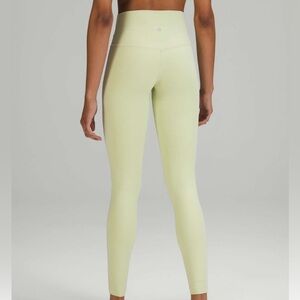 Lululemon Align High-Rise Pant 28"
Creamy Mint